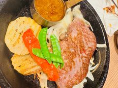 -玛格萝妮比萨屋(四平店)