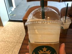 -星巴克(港汇1号办公楼店)