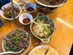 -大众跷脚牛肉馆·非遗传承单位(峨眉山店)