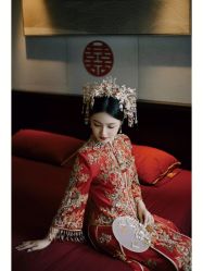 点击看大图 -Renee芮亦婚纱