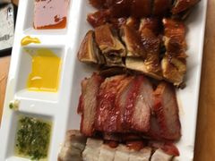 -新大咀港式茶餐厅(宝山万达店)