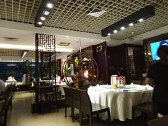 大堂-山泉公馆酒家(广州东站店)