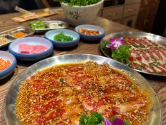 -明洞阿姨·韩式酱蟹烤肉·创意料理(三元桥店)