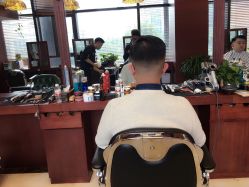 点击看大图 -尼特斯男士发型馆