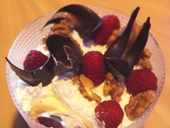 覆盆子巧克力蛋糕-迪拜帆船酒店海底餐厅