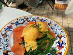 三文鱼班尼迪克-Alimentari早午餐(安福路店)