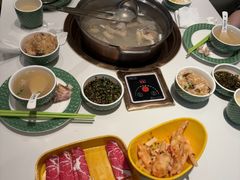-润园四季椰子鸡火锅(卓越INTOWN店)