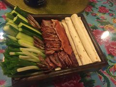 -闯关东东北农家菜(崂山石老人店)