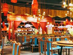 大堂-老滇山寨•云南特色菜•地方菜•民族风情歌舞表演(金碧店)