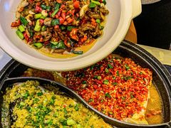 -阿瓦山寨·湘菜现炒·剁椒鱼头王(咸阳总店)