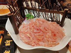 -老牌坊云南鱼豆花火锅(哈西万达店)