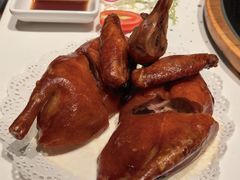 玻璃脆皮乳鸽皇-新雅(丰盛里店)