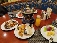 -元一希尔顿酒店·鲜切牛肉火锅禅自助餐厅