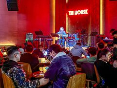 -TZ House音乐现场(来福士中心店)