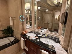 -广州富力丽思卡尔顿酒店