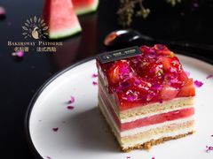玫瑰草莓西瓜蛋糕-名点荟·生日蛋糕·下午茶(五缘湾店)