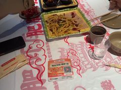 -肥肥虾庄·金牌油焖大虾(杨园滨江时代walk店)