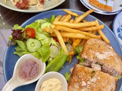 -Fern Forest Cafe