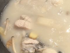 -陈大锅·岳阳鱼馆·地道岳阳菜(美食街店)