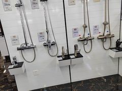 -百安居装修建材卖场(罗湖店)
