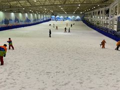 -乔波室内滑雪场