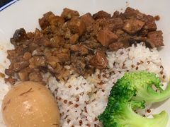 红藜麦卤肉饭-村外有星光小食铺(解放碑1089店)