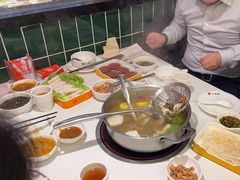 -八合里潮汕鲜牛肉火锅(上海汇智广场店)