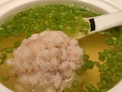 芦蒿清炖狮子头-扬州香格里拉·香宫中餐厅