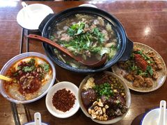 -谢老五跷脚牛肉·非遗传承店