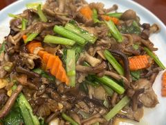 -红岩美食坊(伊春市伊春区)