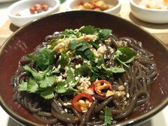 苗家酸辣鸡丝蕨根粉-望湘园·小雅(德基店)