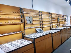 -罗伯特眼镜·蔡司官方授权(罗湖国贸店)