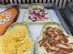 -釜御山海鲜烤肉火锅自助(新城市中心店)