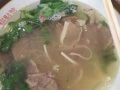 牛肉粉丝汤-小姜锅贴(凤凰街店)