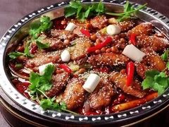 -有红鸡毛店·川菜(建设路店)