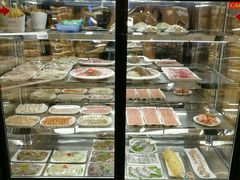 面包甜点陈列柜-袁记串串香(梁家巷店)