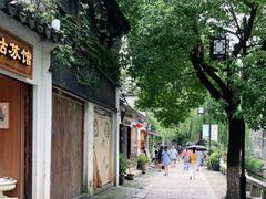 -卢福英苏绣制作中心(苏州平江历史文化街区店)