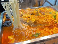-在巷子里的烤肉店·螺蛳粉烤鱼·牛蛙(和美城店)