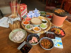 -包整·丝娃娃(甲秀楼景观店)