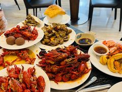 -东方红海鲜百汇(国际大厦店)