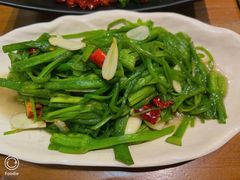 -隔壁老王·家常云南菜(皇冠店)