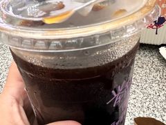 -星巴克(上海虹桥新天地二店)