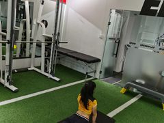 -汗水空间私教健身连锁(SM广场店)