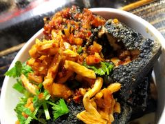 黑色经典臭豆腐-黑色经典臭豆腐·湖南特产(坡子街店)