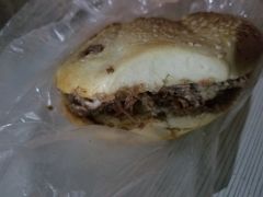 -老西关黄老太牛肉烧饼