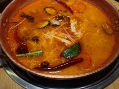 -洱火云南酸菜牛肉火锅(石景山当代商城店)