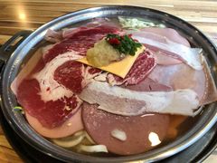 里脊部队火锅-张赫珉的部队锅(钟路店)