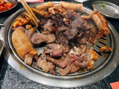 -炽城·烤肉名家(鸿达中央广场店)