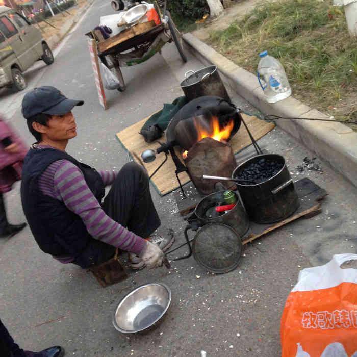 路边炸的糙米棒图片