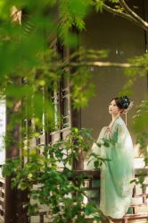 -一揽芳华汉服旗袍体验馆(拙政园店)